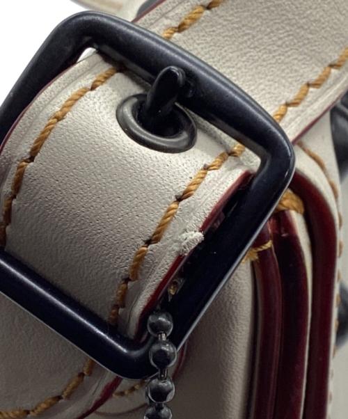 COACH（コーチ）COACH (コーチ) ショルダーバッグ ホワイト×ブラウンの古着・服飾アイテム