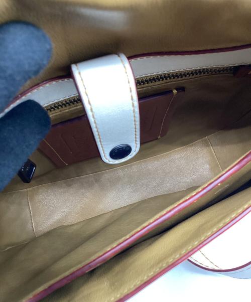 COACH（コーチ）COACH (コーチ) ショルダーバッグ ホワイト×ブラウンの古着・服飾アイテム
