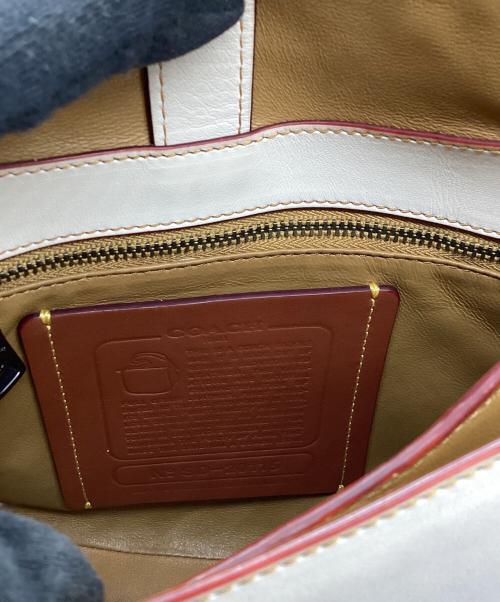 COACH（コーチ）COACH (コーチ) ショルダーバッグ ホワイト×ブラウンの古着・服飾アイテム