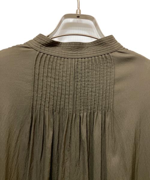 CASA FLINE（カーサフライン）CASA FLINE (カーサフライン) ロングタックワンピース オリーブ サイズ:Ｆの古着・服飾アイテム