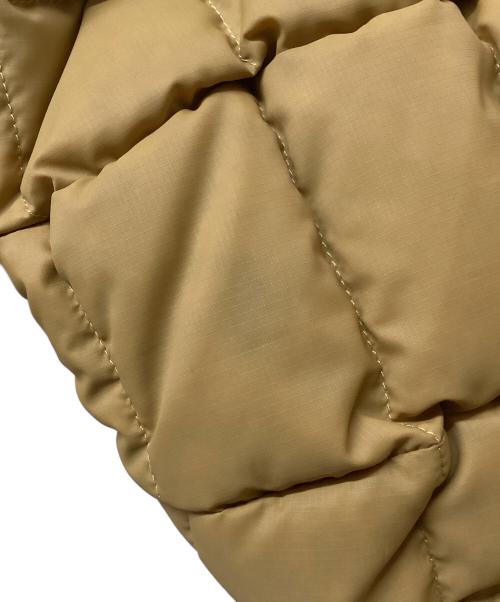 ARC'TERYX（アークテリクス）ARC'TERYX (アークテリクス) ダウンジャケット イエロー サイズ:Mの古着・服飾アイテム