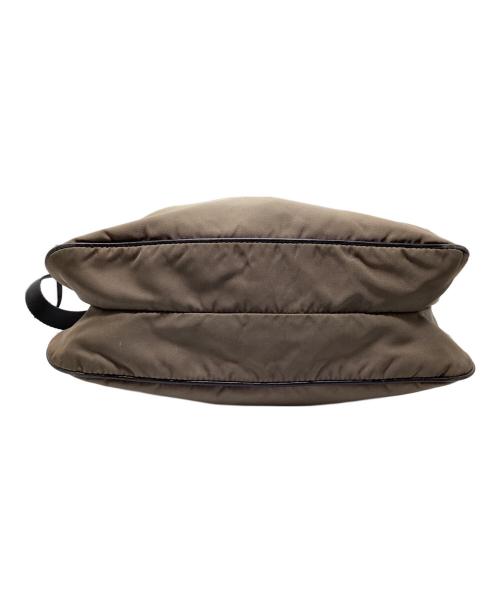 PRADA（プラダ）PRADA (プラダ) ナイロンショルダーバッグ ベージュの古着・服飾アイテム