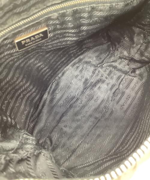PRADA（プラダ）PRADA (プラダ) ナイロンショルダーバッグ ベージュの古着・服飾アイテム