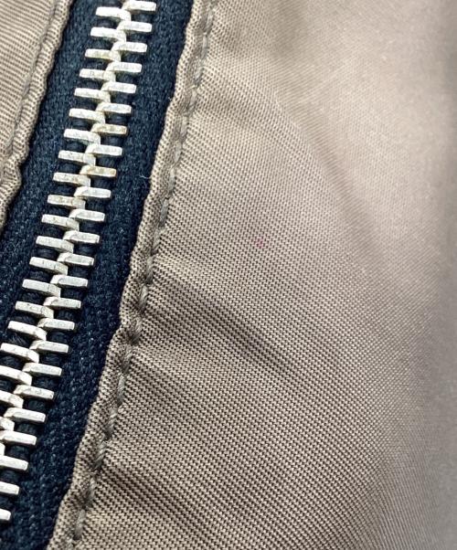 PRADA（プラダ）PRADA (プラダ) ナイロンショルダーバッグ ベージュの古着・服飾アイテム