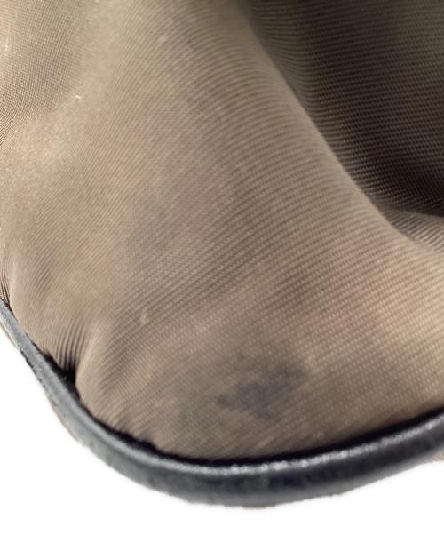 PRADA（プラダ）PRADA (プラダ) ナイロンショルダーバッグ ベージュの古着・服飾アイテム