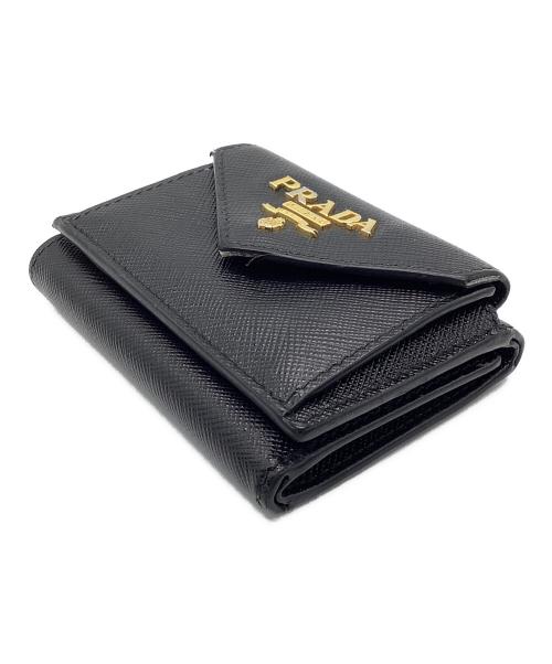PRADA（プラダ）PRADA (プラダ) PRADA 3つ折り財布 サフィアーノ ブラックの古着・服飾アイテム