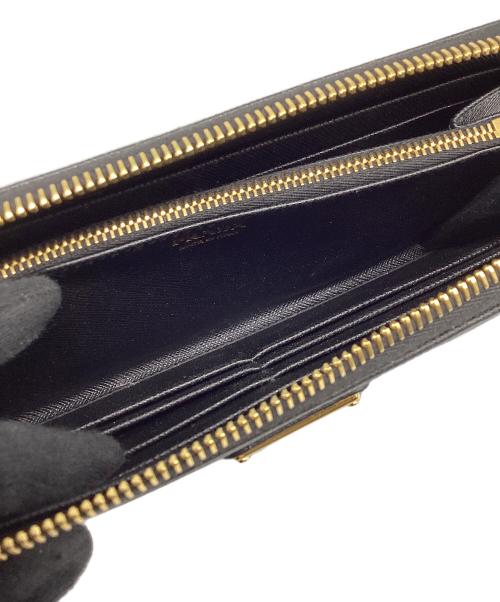 PRADA（プラダ）PRADA (プラダ) ジップアラウンド長財布 トライアングル ブラックの古着・服飾アイテム