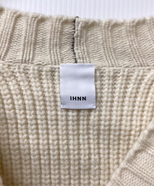 IHNN（イン）IHNN (イン) カラーステッチローゲージカーディガン アイボリー サイズ:38の古着・服飾アイテム