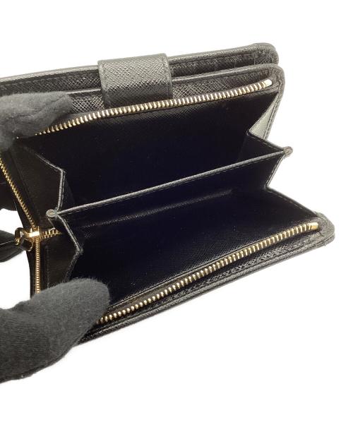PRADA（プラダ）PRADA (プラダ) PORTAFOGLIO LAMPO サフィアーノ メタルロゴ  ブラックの古着・服飾アイテム