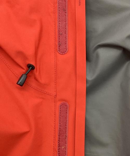 THE NORTH FACE（ザ ノース フェイス）THE NORTH FACE (ザ ノース フェイス) クラウドジャケット レッド サイズ:Mの古着・服飾アイテム