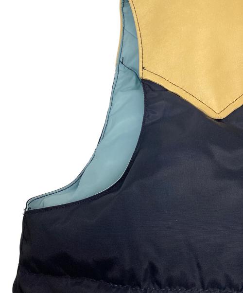 RockyMountainFeatherBed（ロッキーマウンテンフェザーベッド）RockyMountainFeatherBed (ロッキーマウンテンフェザーベッド) 切替レザーダウンベスト ネイビー サイズ:38の古着・服飾アイテム