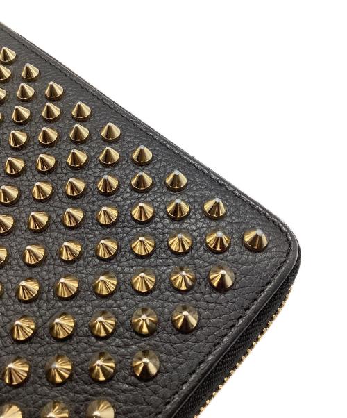 Christian Louboutin（クリスチャン・ルブタン）Christian Louboutin (クリスチャン・ルブタン) PANETTONE SPIKE ラウンドファスナー長財布 ブラック×ゴールドの古着・服飾アイテム
