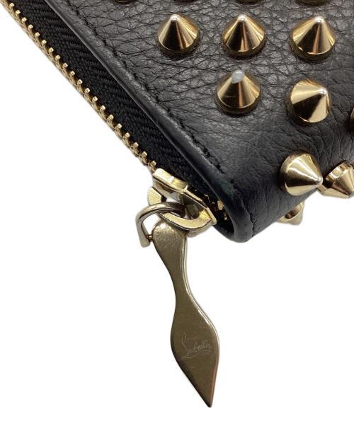 Christian Louboutin（クリスチャン・ルブタン）Christian Louboutin (クリスチャン・ルブタン) PANETTONE SPIKE ラウンドファスナー長財布 ブラック×ゴールドの古着・服飾アイテム