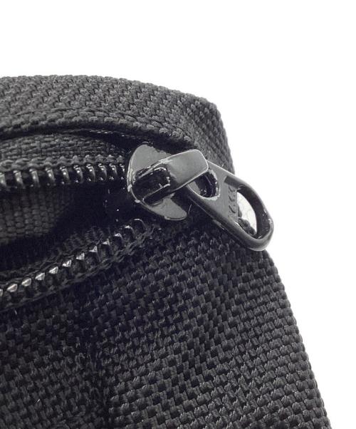 YOHJI YAMAMOTO（ヨウジヤマモト）YOHJI YAMAMOTO (ヨウジヤマモト) New Era (ニューエラ) ボディバッグ ブラックの古着・服飾アイテム