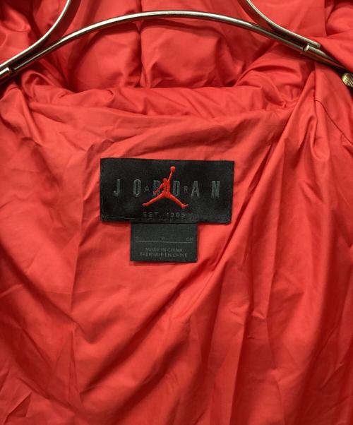 NIKE（ナイキ）NIKE (ナイキ) 中綿ジャケット ブラック×レッド サイズ:Sの古着・服飾アイテム