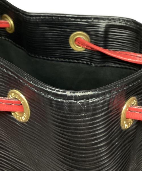 LOUIS VUITTON（ルイ ヴィトン）LOUIS VUITTON (ルイ ヴィトン) ノエ エピ ショルダーバッグ ブラック×レッドの古着・服飾アイテム