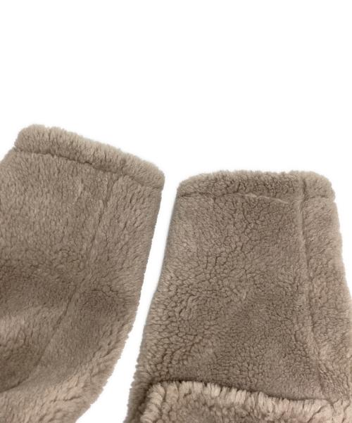 HER LIP TO（ハーリップトゥ）HER LIP TO (ハーリップトゥ) ボアコート ベージュ サイズ:Mの古着・服飾アイテム