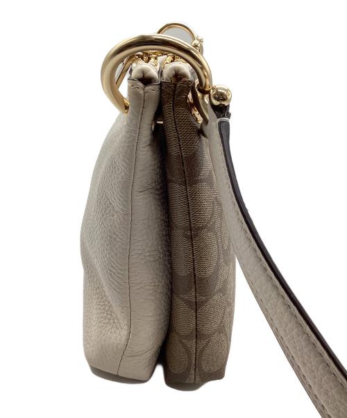 COACH（コーチ）COACH (コーチ) シグネチャー ショルダーバッグ ベージュの古着・服飾アイテム