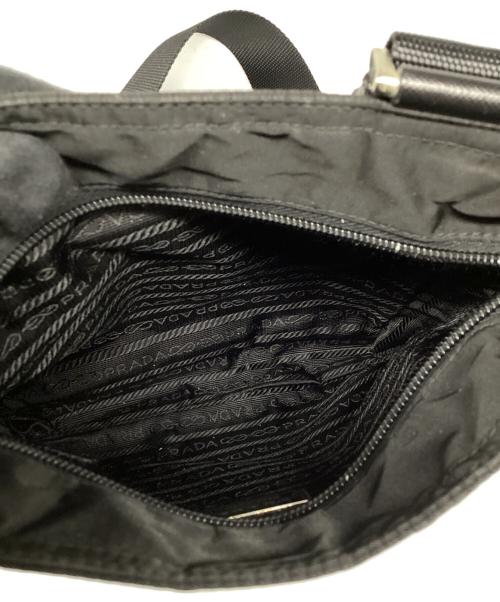 PRADA（プラダ）PRADA (プラダ) ナイロンショルダーバッグ ブラックの古着・服飾アイテム