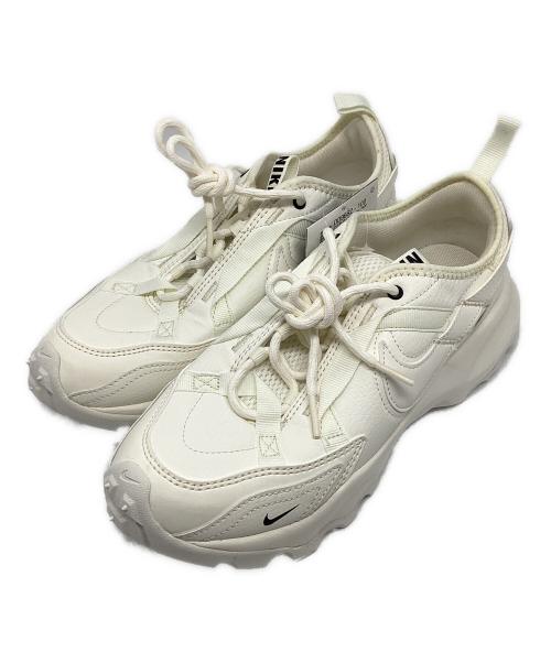 NIKE（ナイキ）NIKE (ナイキ) TC 7900 Women's ホワイト サイズ:24.5㎝の古着・服飾アイテム