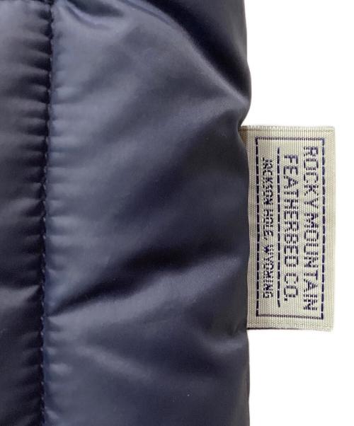 RockyMountainFeatherBed（ロッキーマウンテンフェザーベッド）RockyMountainFeatherBed (ロッキーマウンテンフェザーベッド) ダウンベスト ネイビー サイズ:38の古着・服飾アイテム