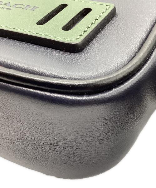 COACH（コーチ）COACH (コーチ) ミニショルダーバッグ ブラックの古着・服飾アイテム