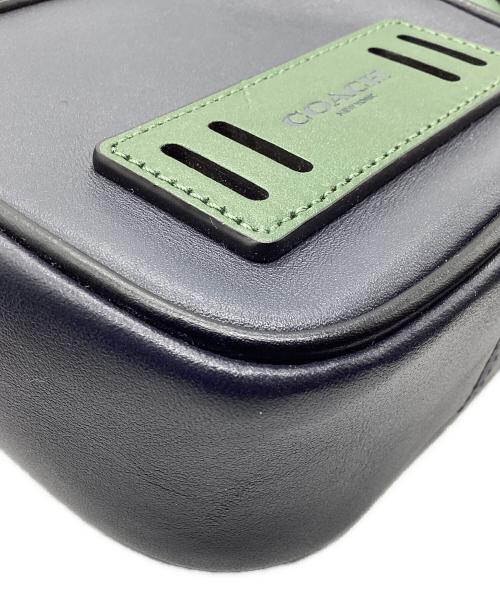 COACH（コーチ）COACH (コーチ) ミニショルダーバッグ ブラックの古着・服飾アイテム