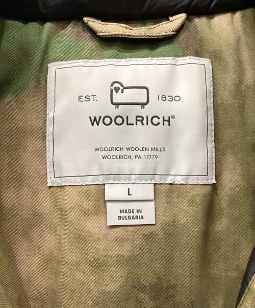 WOOLRICH（ウールリッチ）WOOLRICH (ウールリッチ) WOOLRICH ダウンジャケット カーキ サイズ:Lの古着・服飾アイテム