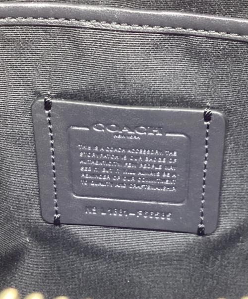 COACH（コーチ）COACH (コーチ) クラッチバッグ シグネチャーの古着・服飾アイテム