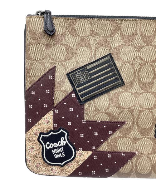 COACH（コーチ）COACH (コーチ) クラッチバッグ シグネチャーの古着・服飾アイテム