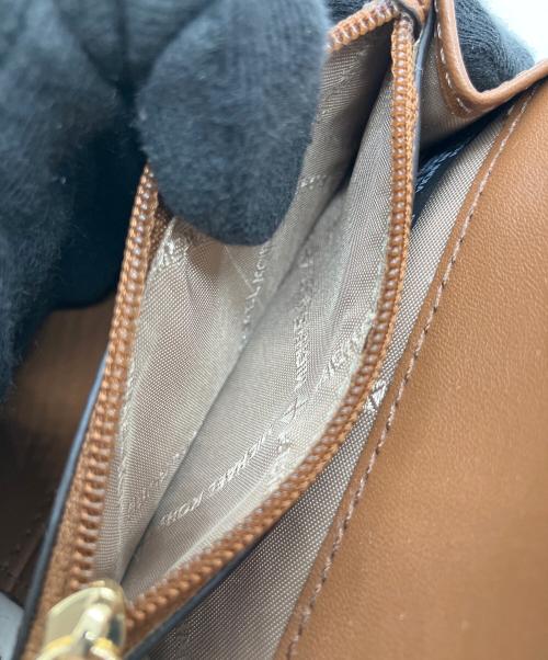 MICHAEL KORS（マイケルコース）MICHAEL KORS (マイケルコース) コンパクトウォレット ベージュの古着・服飾アイテム