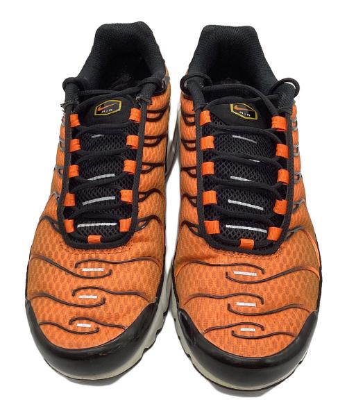 NIKE（ナイキ）NIKE (ナイキ) NIKE AIR MAX PLUS SAFETY ORANGE(ナイキ エア マックス プラス) オレンジ×ブラック サイズ:27㎝の古着・服飾アイテム