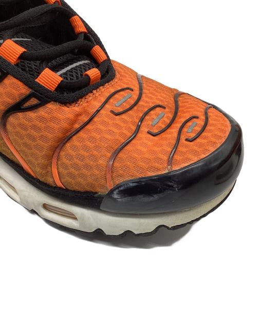 NIKE（ナイキ）NIKE (ナイキ) NIKE AIR MAX PLUS SAFETY ORANGE(ナイキ エア マックス プラス) オレンジ×ブラック サイズ:27㎝の古着・服飾アイテム