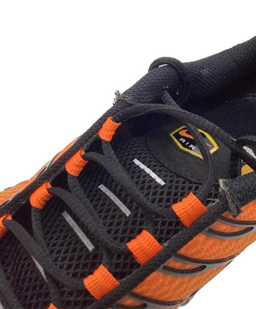 NIKE（ナイキ）NIKE (ナイキ) NIKE AIR MAX PLUS SAFETY ORANGE(ナイキ エア マックス プラス) オレンジ×ブラック サイズ:27㎝の古着・服飾アイテム