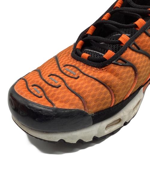 NIKE（ナイキ）NIKE (ナイキ) NIKE AIR MAX PLUS SAFETY ORANGE(ナイキ エア マックス プラス) オレンジ×ブラック サイズ:27㎝の古着・服飾アイテム