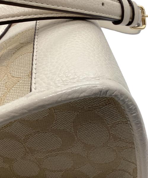 COACH（コーチ）COACH (コーチ) デンプシートート22 シグネチャー ジャカード・ストライプ アンド コーチ パッチ ベージュの古着・服飾アイテム