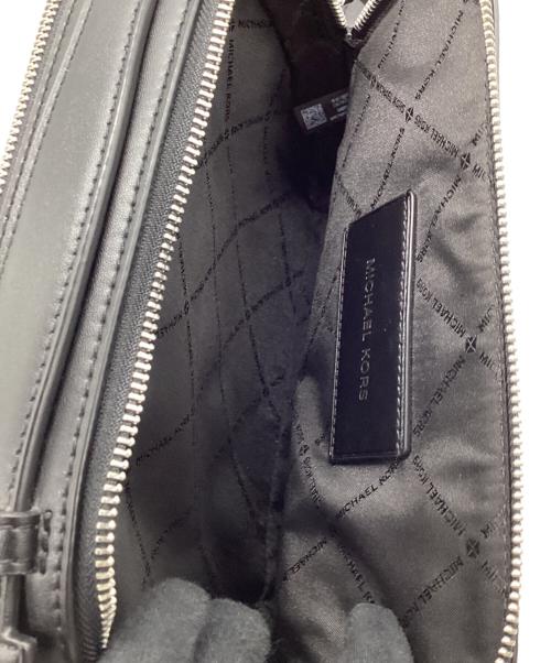 MICHAEL KORS（マイケル・コース）MICHAEL KORS (マイケル・コース) マップバッグ ブラックの古着・服飾アイテム