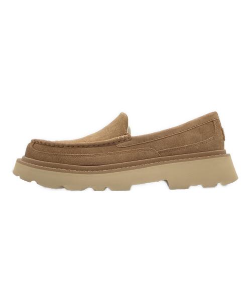 UGG（アグ）UGG (アグ) ローファー M ASCOT LUG ベージュ サイズ:30の古着・服飾アイテム