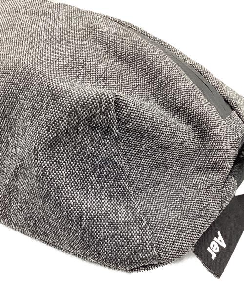 AER（エアー）AER (エアー) ボディーバッグ City Sling 2 グレーの古着・服飾アイテム