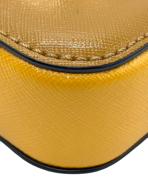 MARC JACOBS（マークジェイコブス）MARC JACOBS (マークジェイコブス) ホットショットチェーンショルダーバッグ イエロー×ベージュの古着・服飾アイテム