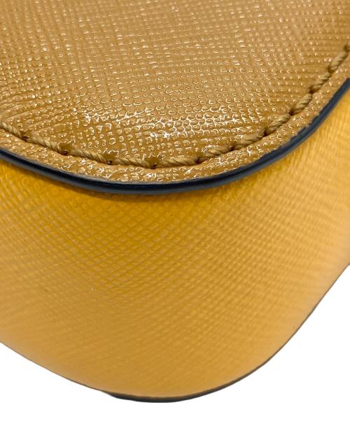 MARC JACOBS（マークジェイコブス）MARC JACOBS (マークジェイコブス) ホットショットチェーンショルダーバッグ イエロー×ベージュの古着・服飾アイテム