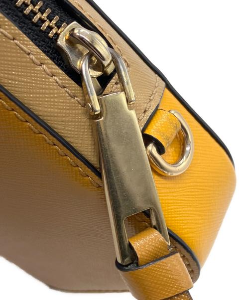 MARC JACOBS（マークジェイコブス）MARC JACOBS (マークジェイコブス) ホットショットチェーンショルダーバッグ イエロー×ベージュの古着・服飾アイテム