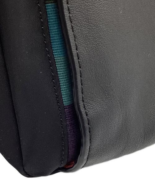 PAUL SMITH（ポールスミス）PAUL SMITH (ポールスミス) ナイロンアーティストストライプトリム ブラックの古着・服飾アイテム