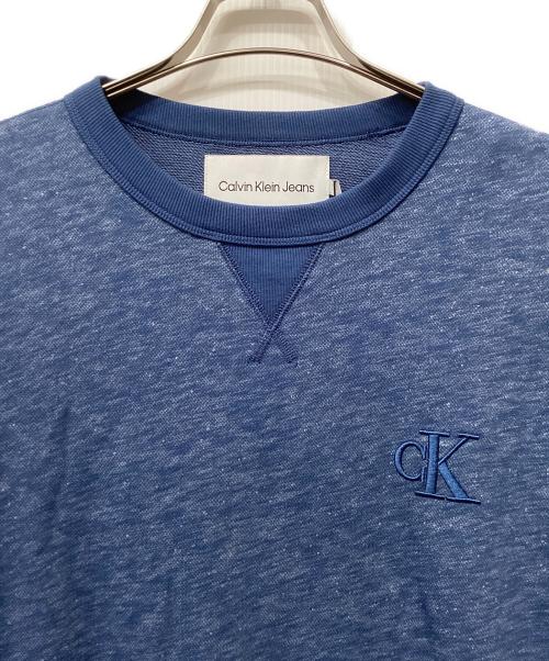 Calvin Klein Jeans（カルバンクラインジーンズ）Calvin Klein Jeans (カルバンクラインジーンズ) スウェット ブルー サイズ:Lの古着・服飾アイテム