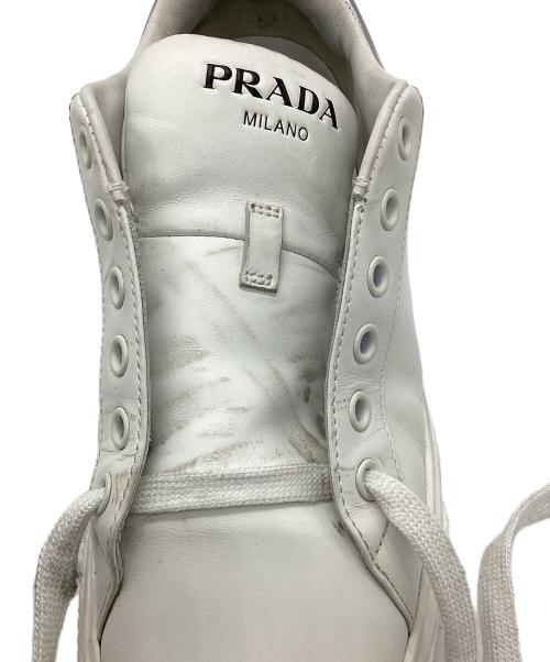 PRADA（プラダ）PRADA (プラダ) ローカットスニーカー ホワイト サイズ:3636の古着・服飾アイテム
