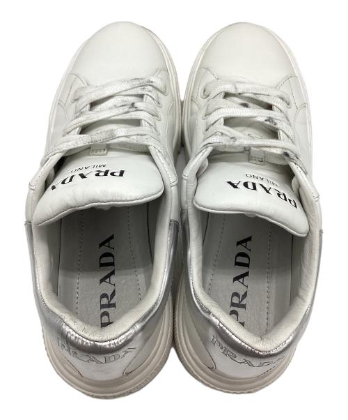 PRADA（プラダ）PRADA (プラダ) ローカットスニーカー ホワイト サイズ:3636の古着・服飾アイテム