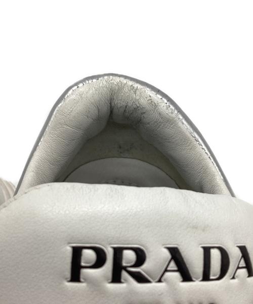 PRADA（プラダ）PRADA (プラダ) ローカットスニーカー ホワイト サイズ:3636の古着・服飾アイテム