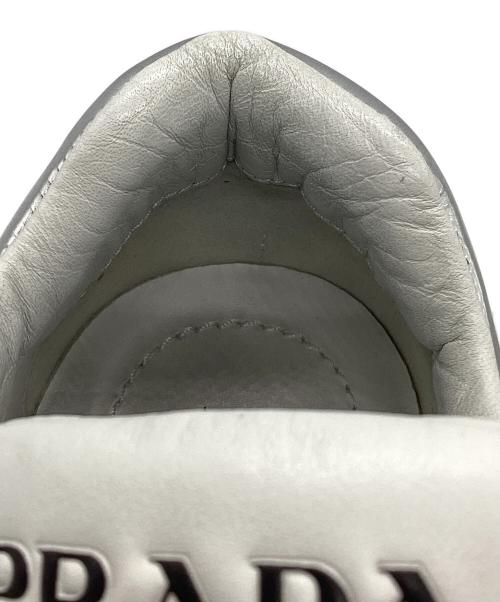 PRADA（プラダ）PRADA (プラダ) ローカットスニーカー ホワイト サイズ:3636の古着・服飾アイテム