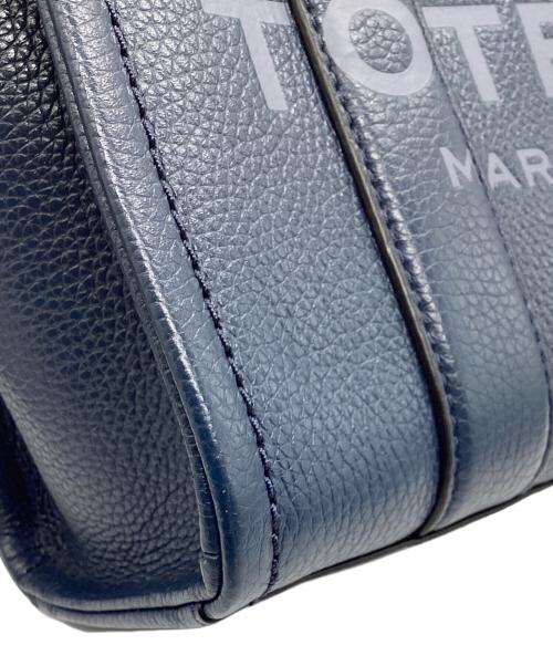 MARC JACOBS（マークジェイコブス）MARC JACOBS (マークジェイコブス) THE TOTE BAG ネイビーの古着・服飾アイテム