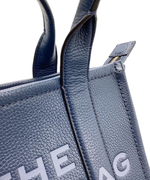 MARC JACOBS（マークジェイコブス）MARC JACOBS (マークジェイコブス) THE TOTE BAG ネイビーの古着・服飾アイテム